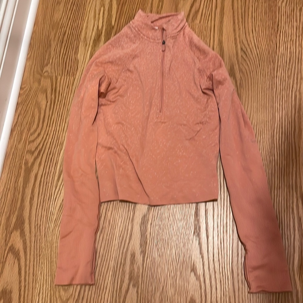 Lululemon Cropped Zip Up Define (not sold anymore)